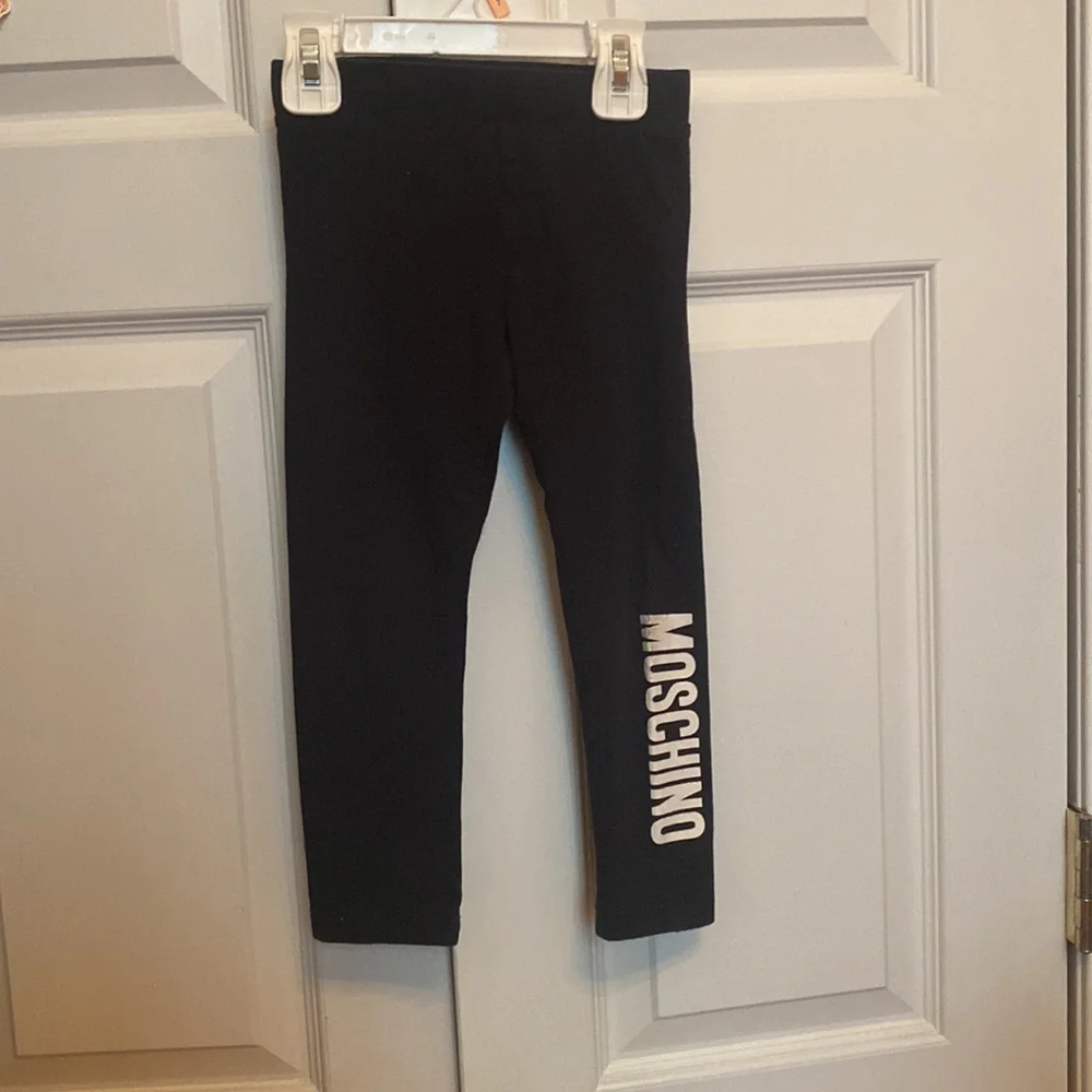 Moschino sweatshirt and leggings - Picture 3 of 3